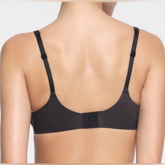 NWT SKIMS Ultimate Padded Plunge Pushup Push Up Nipple Bra Black ONYX 40B - Picture 3 of 11